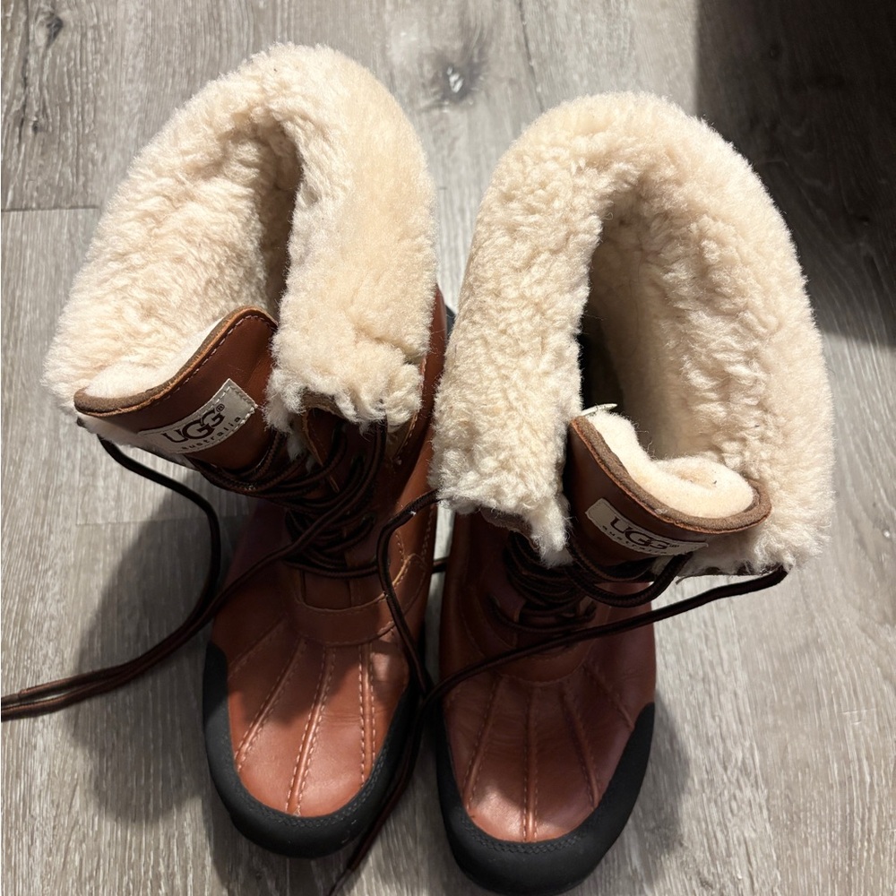 Ugg Adirondack Boots Size 12
